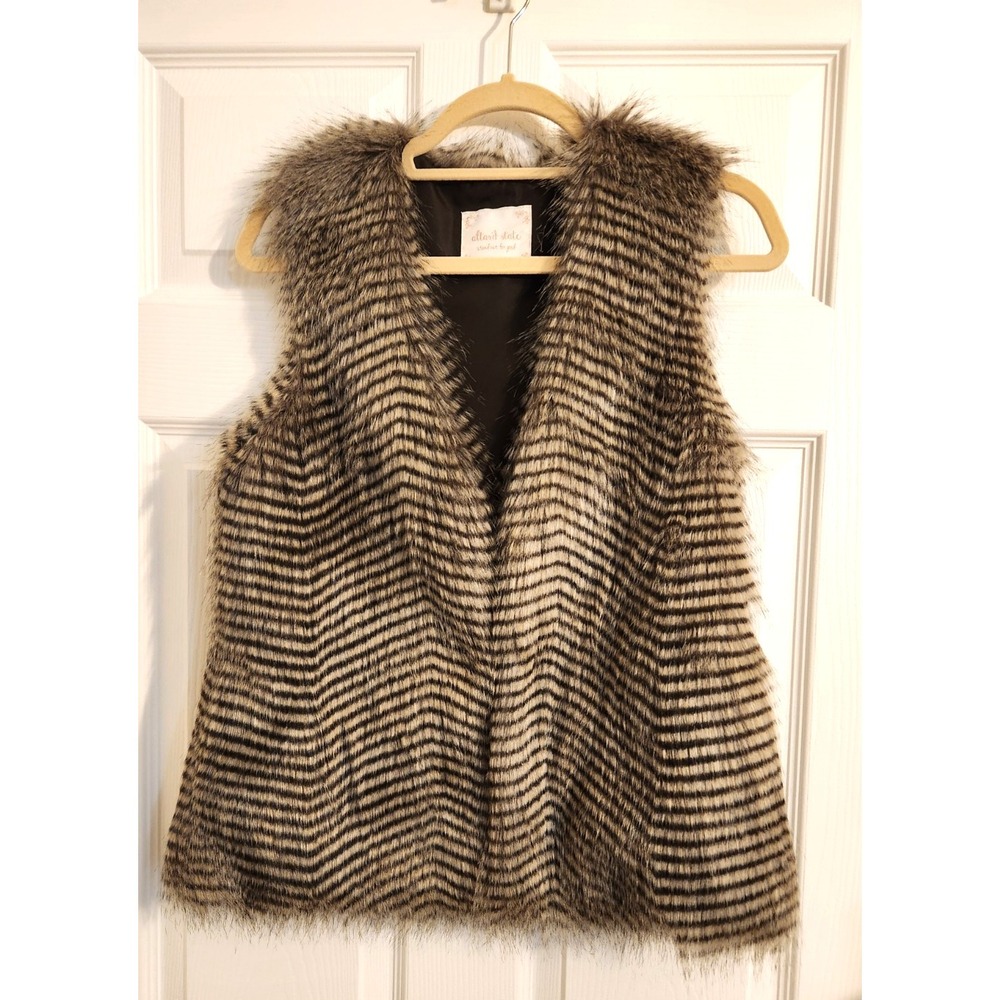 Altar'd State Faux Fur Woodland Open Vest Size Small Brown Beige Striped